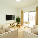 וילה Casa Olivia - By Az *