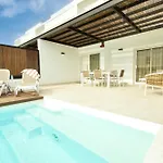 Casa Olivia - By Az וילה